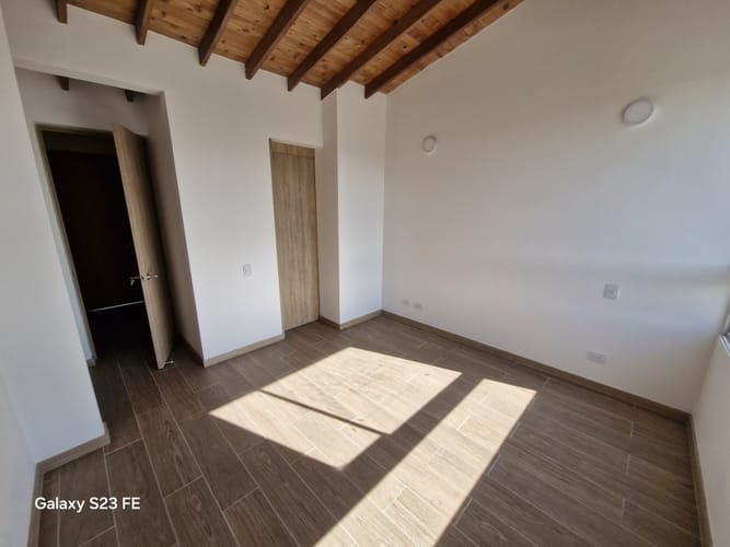 Casa de 3 alcobas en venta en Lomitas, La Ceja, 121 m² · foto 11 de 15