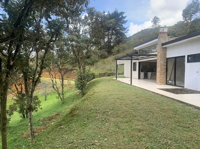 Finca en venta en Sajonia, Rionegro, 9260 m² · foto 7 de 20