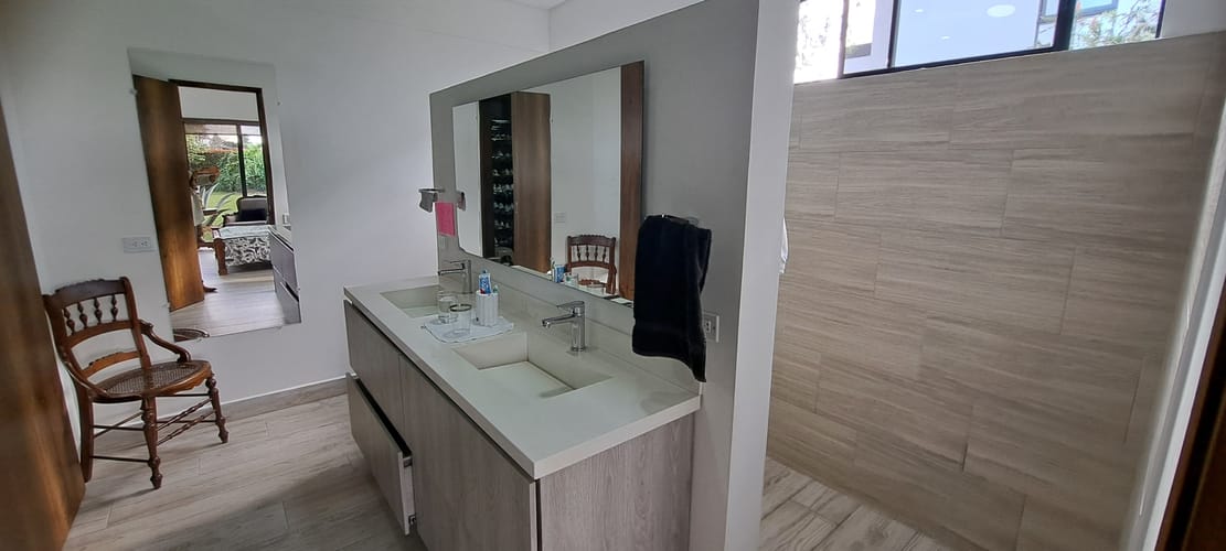Casa de 4 alcobas en venta en Llano Grande, Rionegro · foto 20 de 20