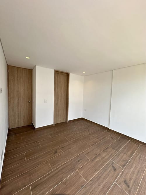 Casa de 4 alcobas en venta en El Porvenir, Rionegro, 323 m² · foto 12 de 24