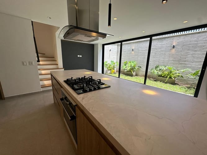 Casa de 4 alcobas en venta en El Porvenir, Rionegro, 323 m² · foto 15 de 24