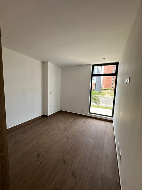 Casa de 4 alcobas en venta en El Porvenir, Rionegro, 323 m² · foto 16 de 24