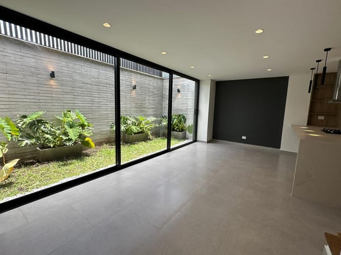 Casa de 4 alcobas en venta en El Porvenir, Rionegro, 323 m² · foto 18 de 24