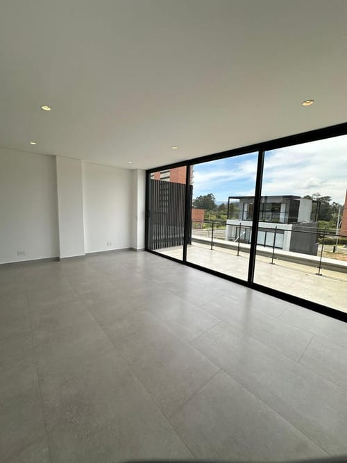 Casa de 4 alcobas en venta en El Porvenir, Rionegro, 323 m² · foto 21 de 24