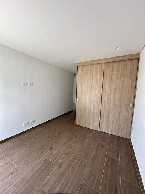 Casa de 4 alcobas en venta en El Porvenir, Rionegro, 323 m² · foto 22 de 24