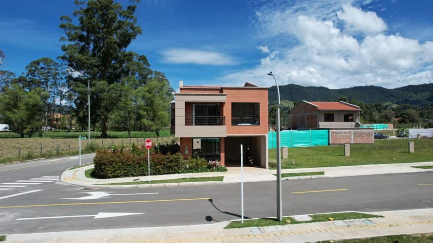 Lote en venta en La Ceja, 98 m² · foto 9 de 20