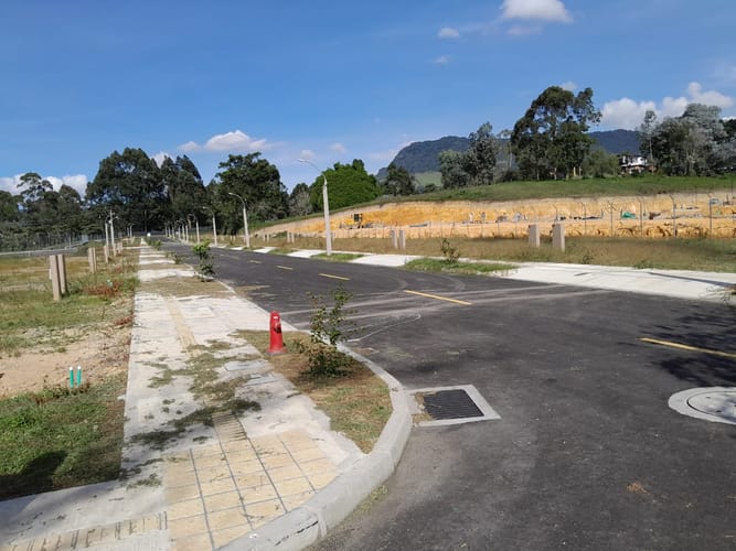 Lote en venta en La Ceja, 98 m² · foto 13 de 20