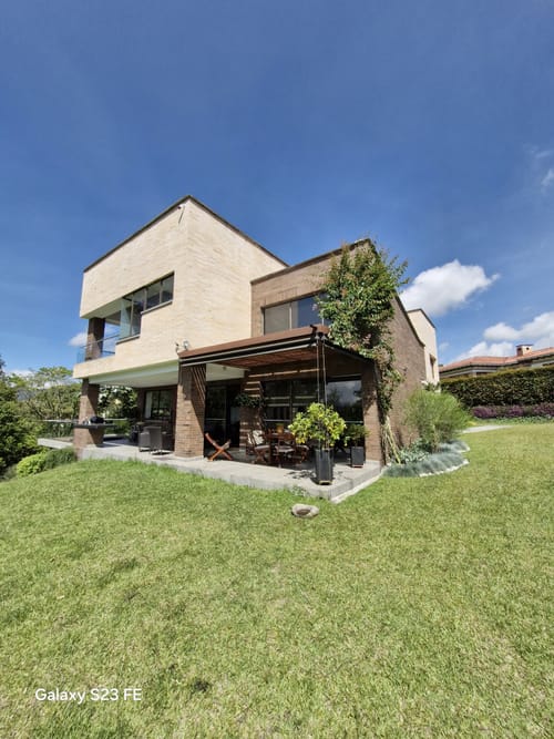 Casa de 4 alcobas en venta en El Tablazo, Rionegro · foto 2 de 24