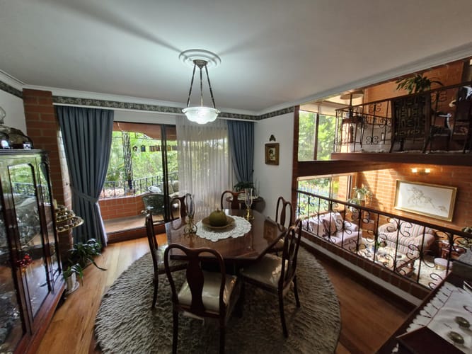 Casa de 3 alcobas en venta en El Poblado, Medellín, 240 m² · foto 5 de 24