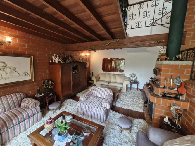 Casa de 3 alcobas en venta en El Poblado, Medellín, 240 m² · foto 8 de 24