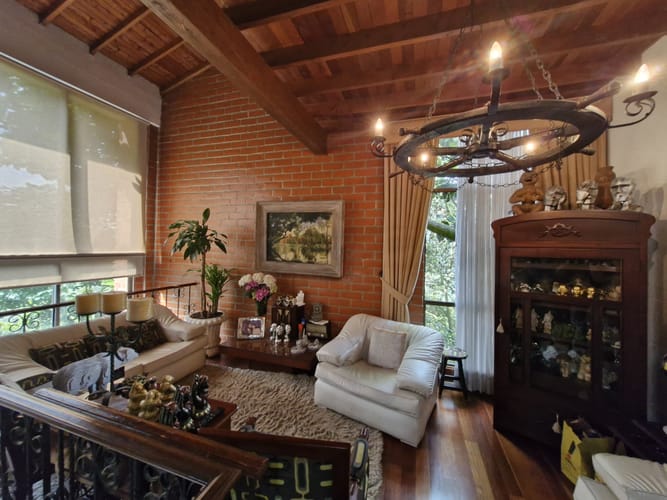 Casa de 3 alcobas en venta en El Poblado, Medellín, 240 m² · foto 9 de 24