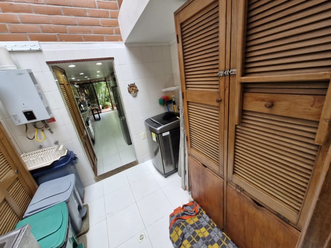 Casa de 3 alcobas en venta en El Poblado, Medellín, 240 m² · foto 21 de 24