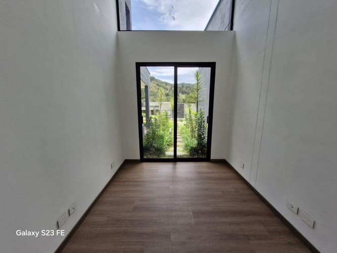 Casa de 4 alcobas en venta en Los Salados, El Retiro, 1876 m² · foto 7 de 18