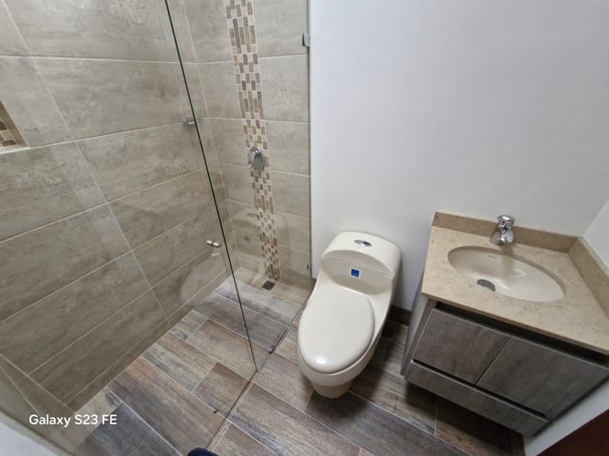 Casa de 4 alcobas en venta en El Porvenir, Rionegro, 333 m² · foto 8 de 17