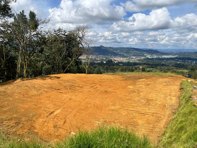 Lote en venta en Lomitas, La Ceja, 1580 m² · foto 4 de 16