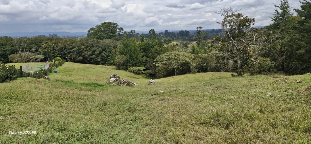 Lote en venta en Vilachuaga, Rionegro, 11371 m² · foto 3 de 10