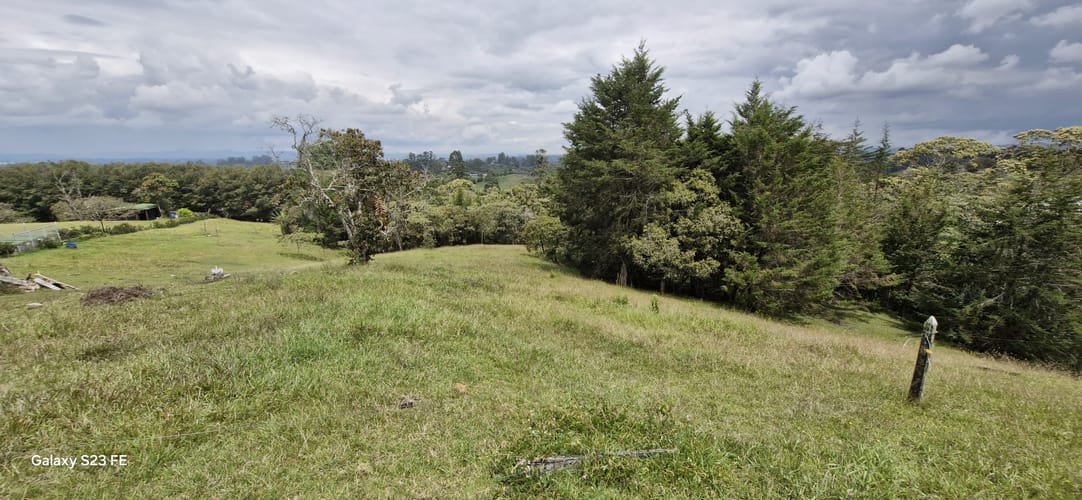 Lote en venta en Vilachuaga, Rionegro, 11371 m² · foto 4 de 10
