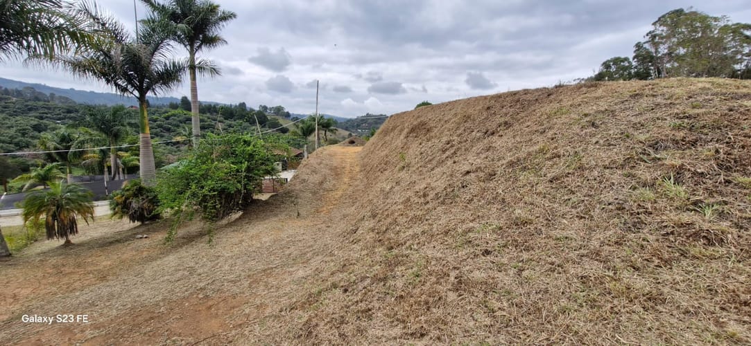 Lote en venta en Hojas Anchas, Guarne, 2099 m² · foto 10 de 17