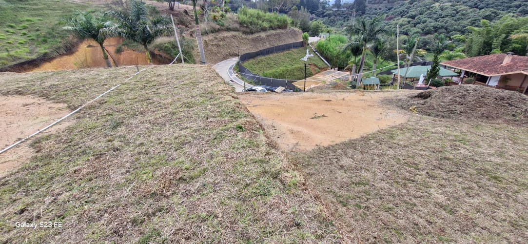 Lote en venta en Hojas Anchas, Guarne, 2099 m² · foto 12 de 17
