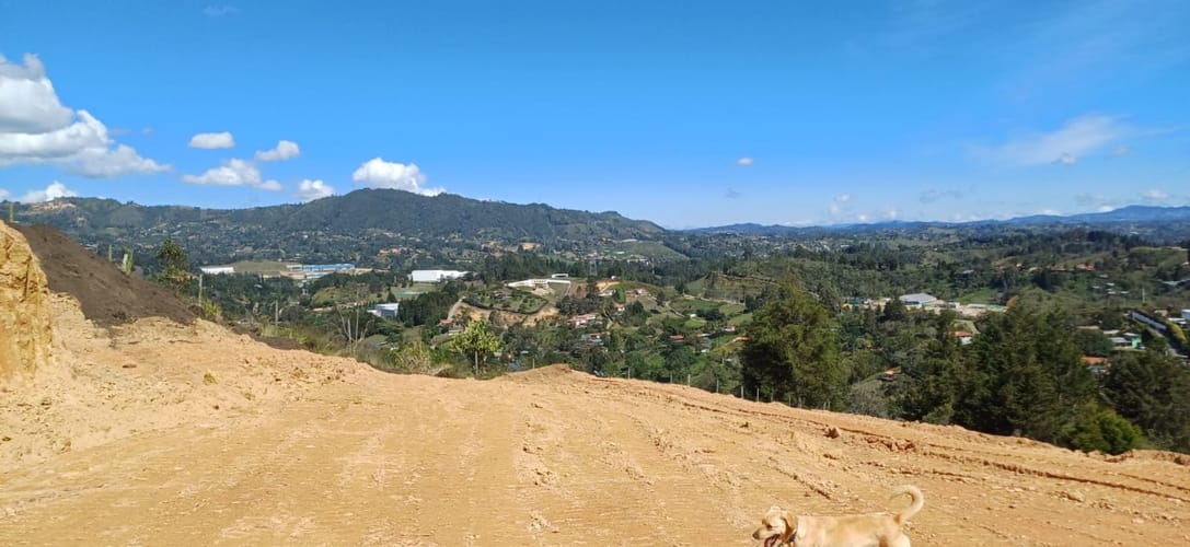Lote en venta en San Jose, Guarne, 2000 m² · foto 4 de 8
