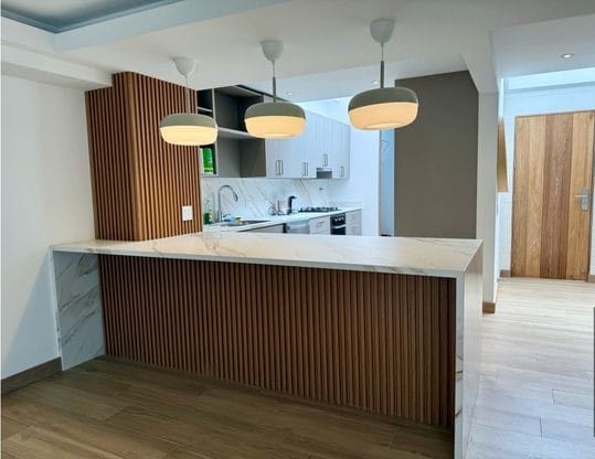 Casa de 3 alcobas en venta en El Porvenir, Rionegro, 283 m² · foto 2 de 24