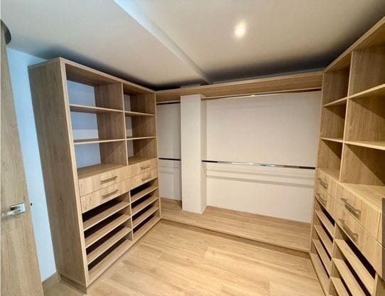 Casa de 3 alcobas en venta en El Porvenir, Rionegro, 283 m² · foto 7 de 24