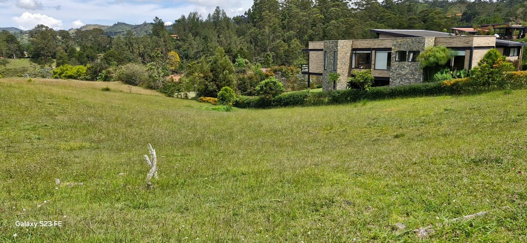 Lote en venta en Pantanillo, El Retiro, 2350 m² · foto 3 de 8