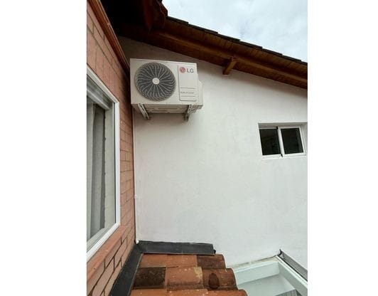 Casa de 3 alcobas en venta en El Porvenir, Rionegro, 283 m² · foto 15 de 24