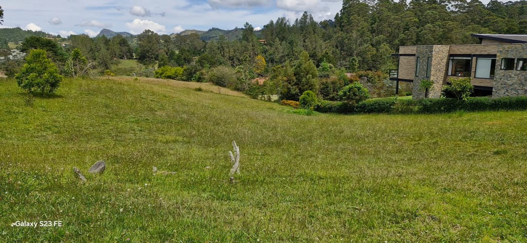 Lote en venta en Pantanillo, El Retiro, 2350 m² · foto 5 de 8