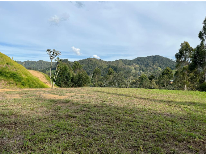 Lote en venta en Pantanillo, El Retiro, 1943 m² · foto 14 de 23