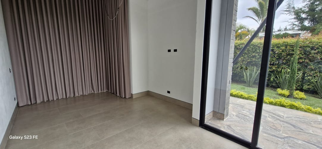 Casa de 4 alcobas en venta en El Tablazo, Rionegro · foto 21 de 24