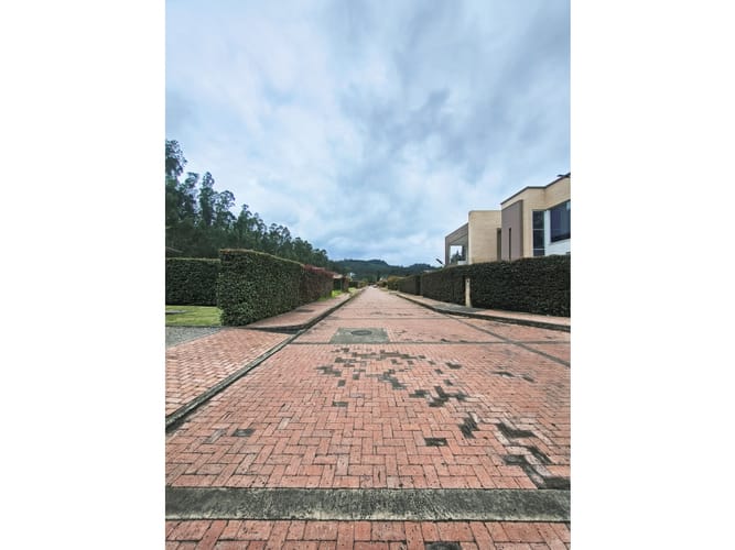 Casa de 4 alcobas en venta en Hatogrande, Sopó, 300 m² · foto 8 de 24