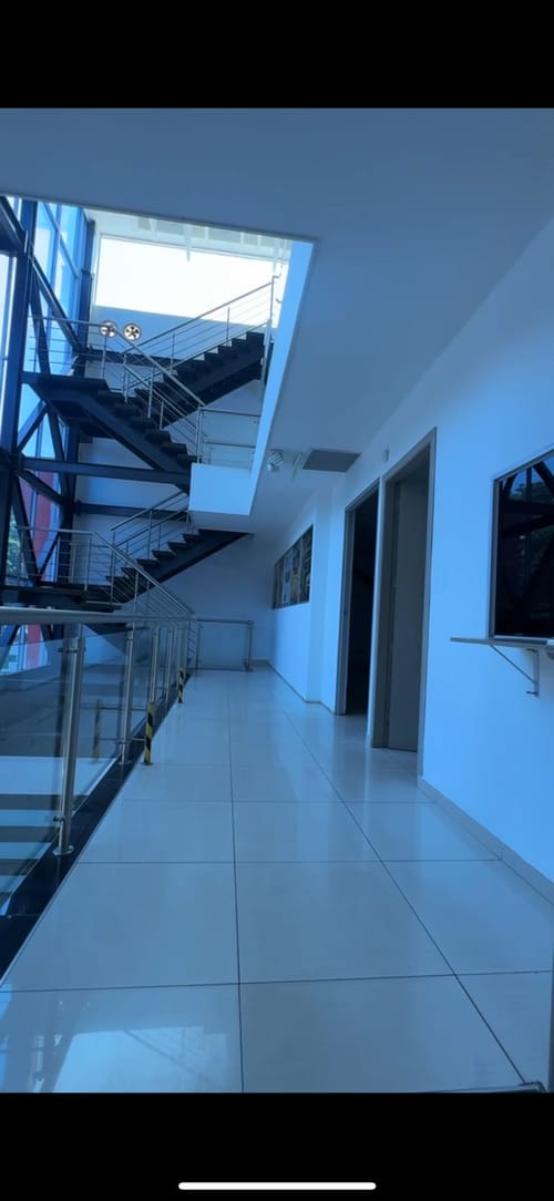 Edificio en arriendo en Alamos, Cali, 919 m² · foto 2 de 23
