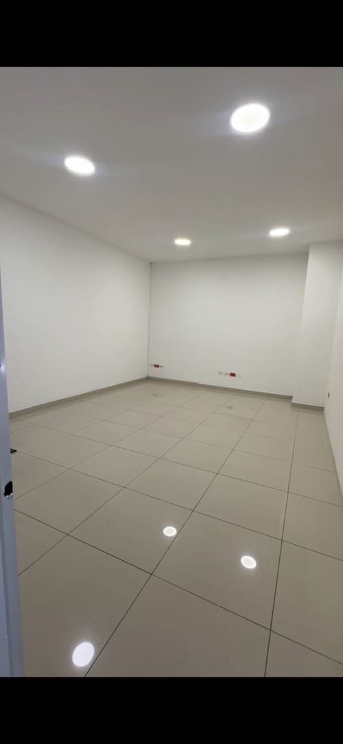 Edificio en arriendo en Alamos, Cali, 919 m² · foto 21 de 23