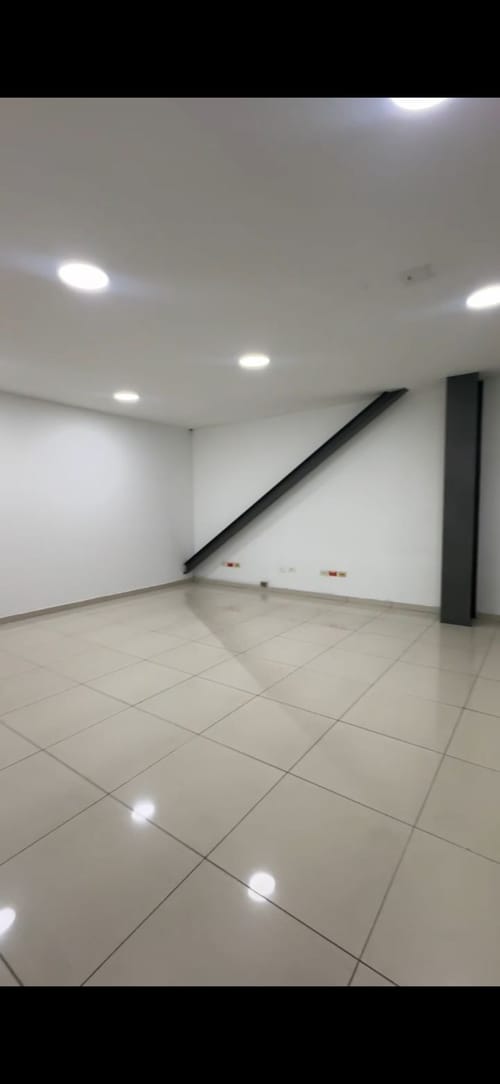 Edificio en arriendo en Alamos, Cali, 919 m² · foto 23 de 23