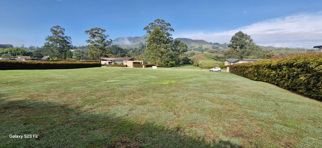 Lote en venta en El Carmen de Viboral, 7623 m² · foto 2 de 12