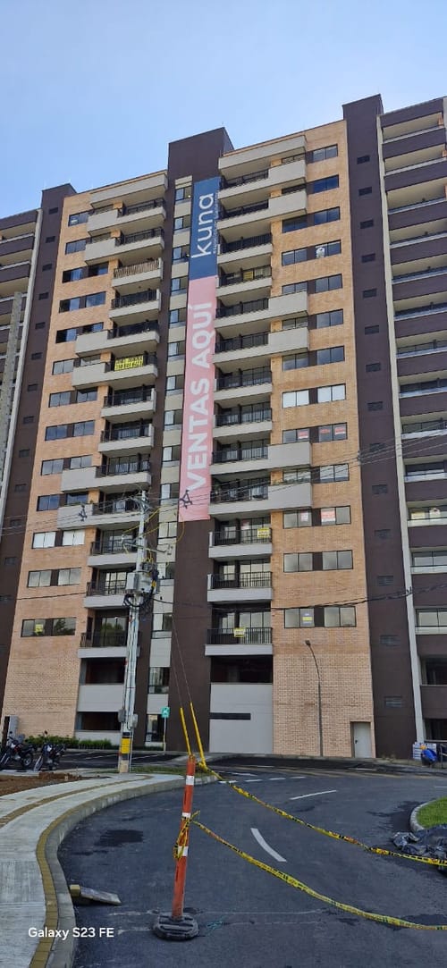 Apartamento de 3 alcobas en venta en Llano Grande, Rionegro, 86 m² · foto 3 de 9