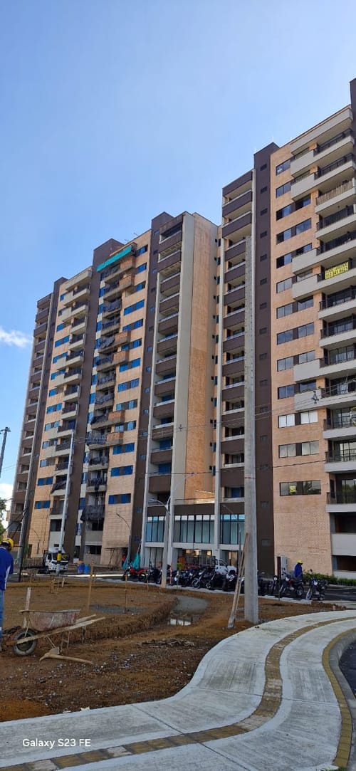 Apartamento de 3 alcobas en venta en Llano Grande, Rionegro, 86 m² · foto 5 de 9