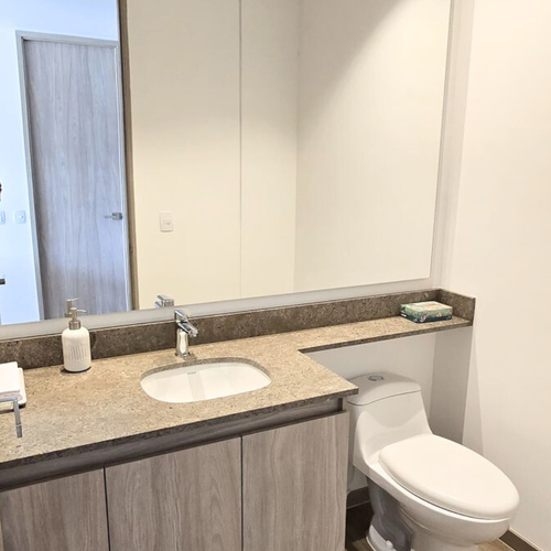 Apartamento de 2 alcobas en arriendo en La Quiebra, Rionegro, 106 m² · foto 10 de 12