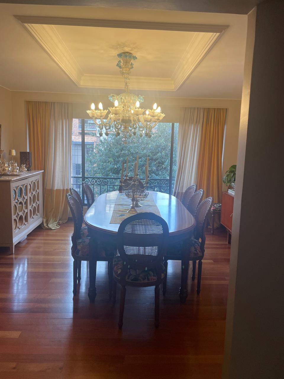 Apartamento en venta en Chico Norte, Bogotá · foto 2 de 24