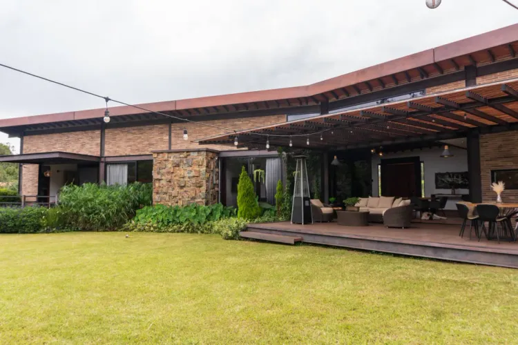 Casa de 7 alcobas en venta en El Retiro, 2000 m² · foto 4 de 20