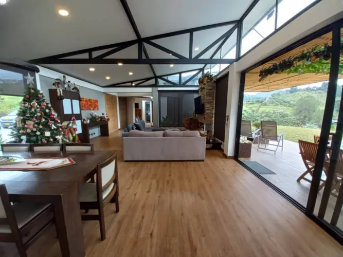 Casa de 4 alcobas en venta en El Retiro, 350 m² · foto 10 de 20