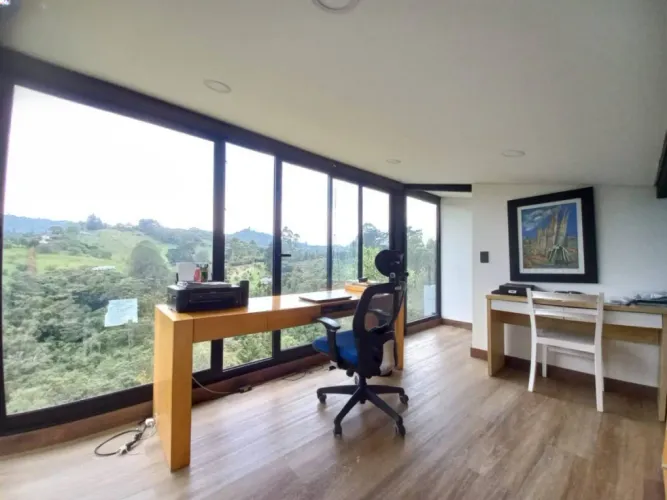 Casa de 4 alcobas en venta en El Retiro, 350 m² · foto 17 de 20