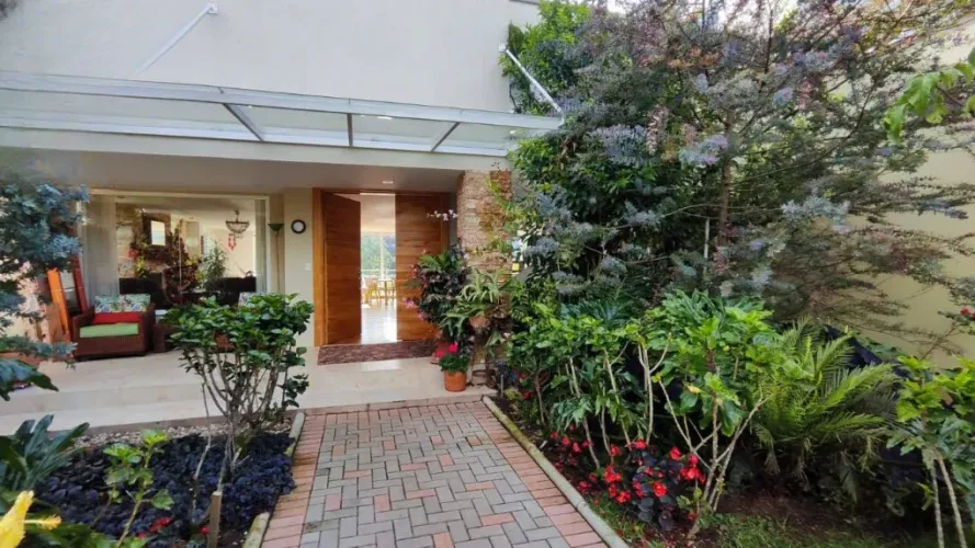 Casa de 4 alcobas en venta en El Retiro · foto 2 de 17