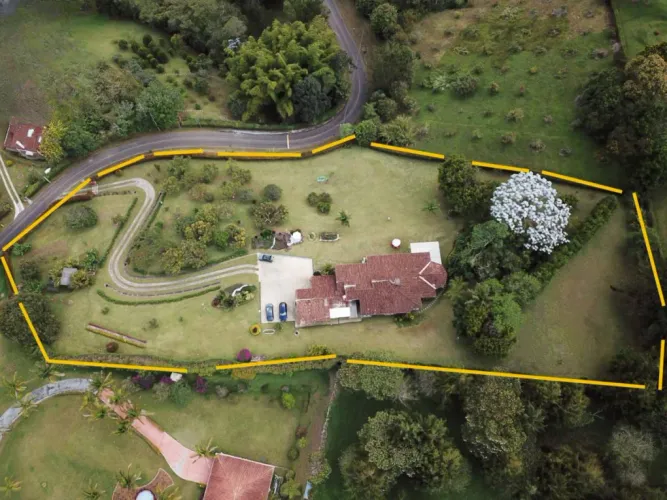 Casa de 4 alcobas en venta en El Retiro, 356 m² · foto 4 de 20