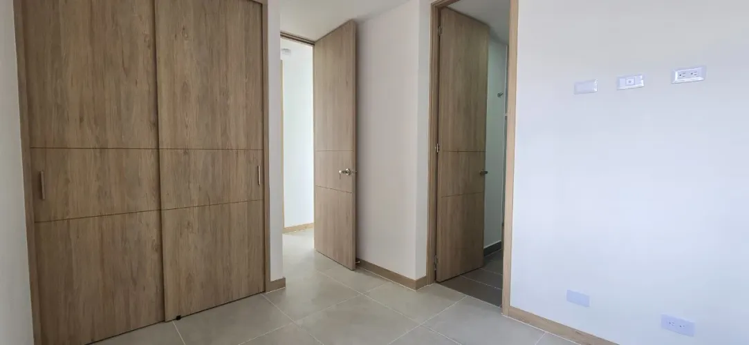 Apartamento de 3 alcobas en venta en Centro, Rionegro, 96 m² · foto 7 de 15