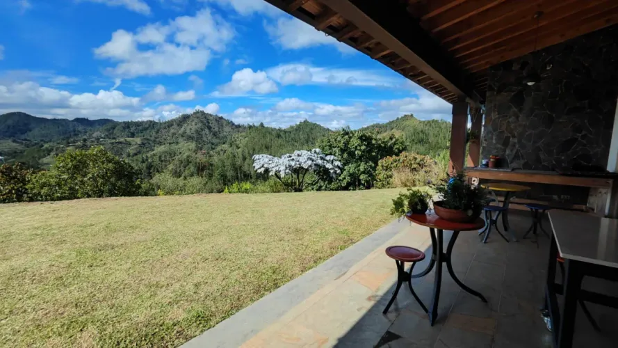 Casa de 3 alcobas en venta en El Retiro, 221 m² · foto 12 de 20