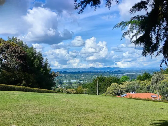Lote en venta en Centro, Rionegro, 3304 m² · foto 5 de 20