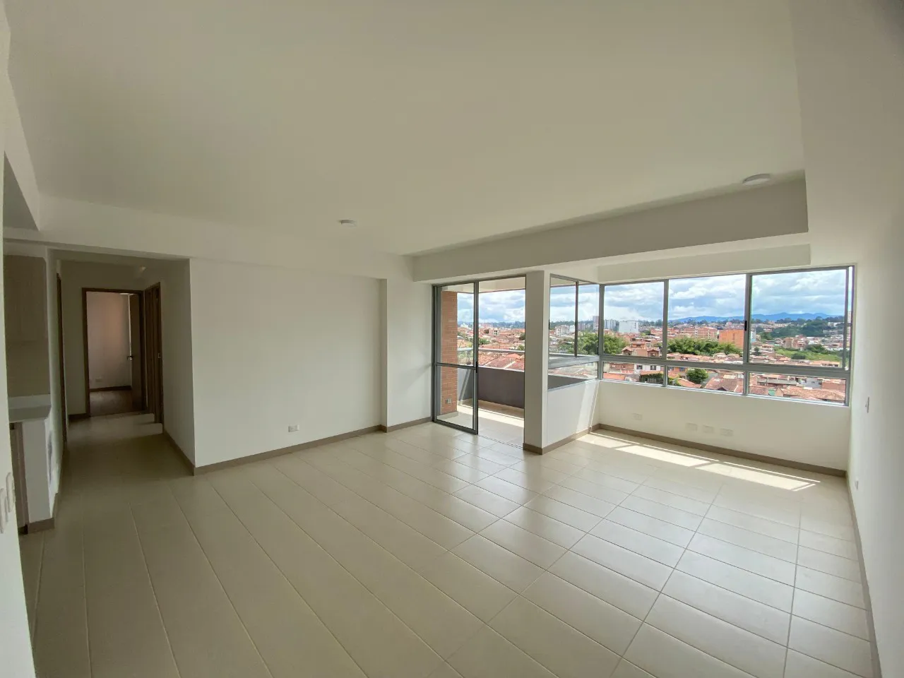 Apartamento en arriendo en Centro, Rionegro · foto 3 de 13