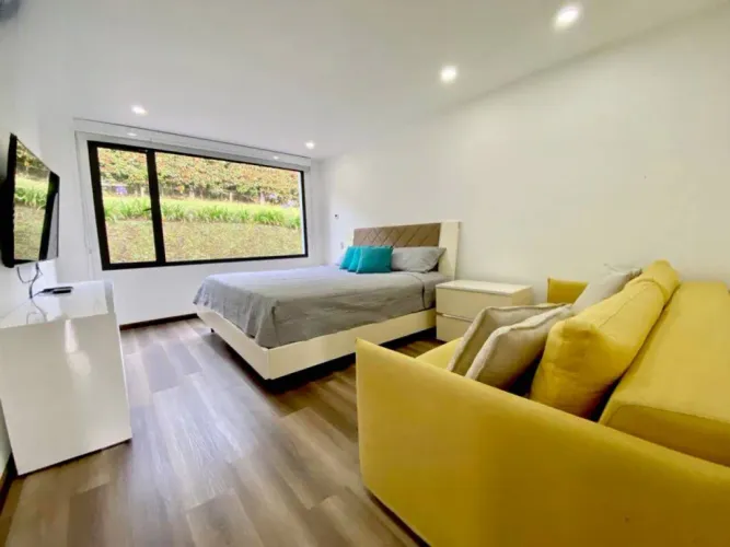 Casa de 5 alcobas en venta en El Retiro, 530 m² · foto 3 de 20